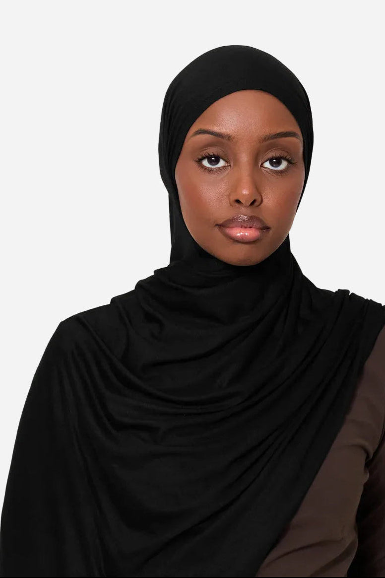 Black classic light jersey hijab by Amanah designed for everyday comfort