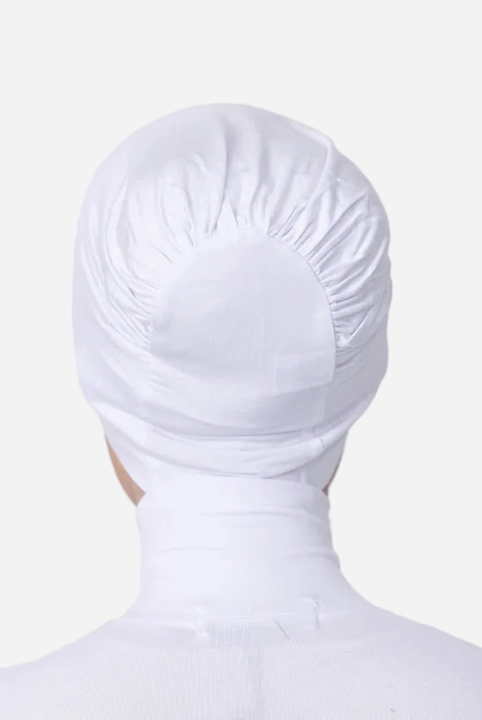 White essential jersey underscarf by Amanah with soft breathable fabric